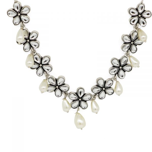 ABHITA FLORAL POLKI SILVER OXIDIZED NECKLACE - Image 4
